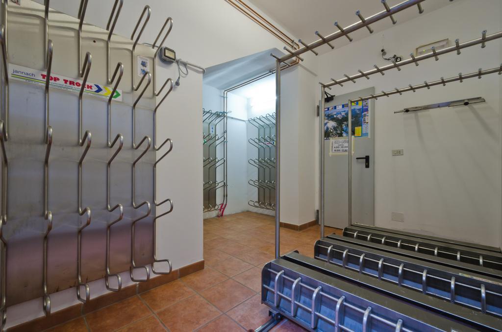 Chalet Pineta Relax Location Canazei Exterior foto